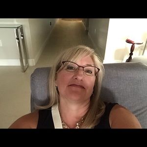 Meet your Posher, Christine